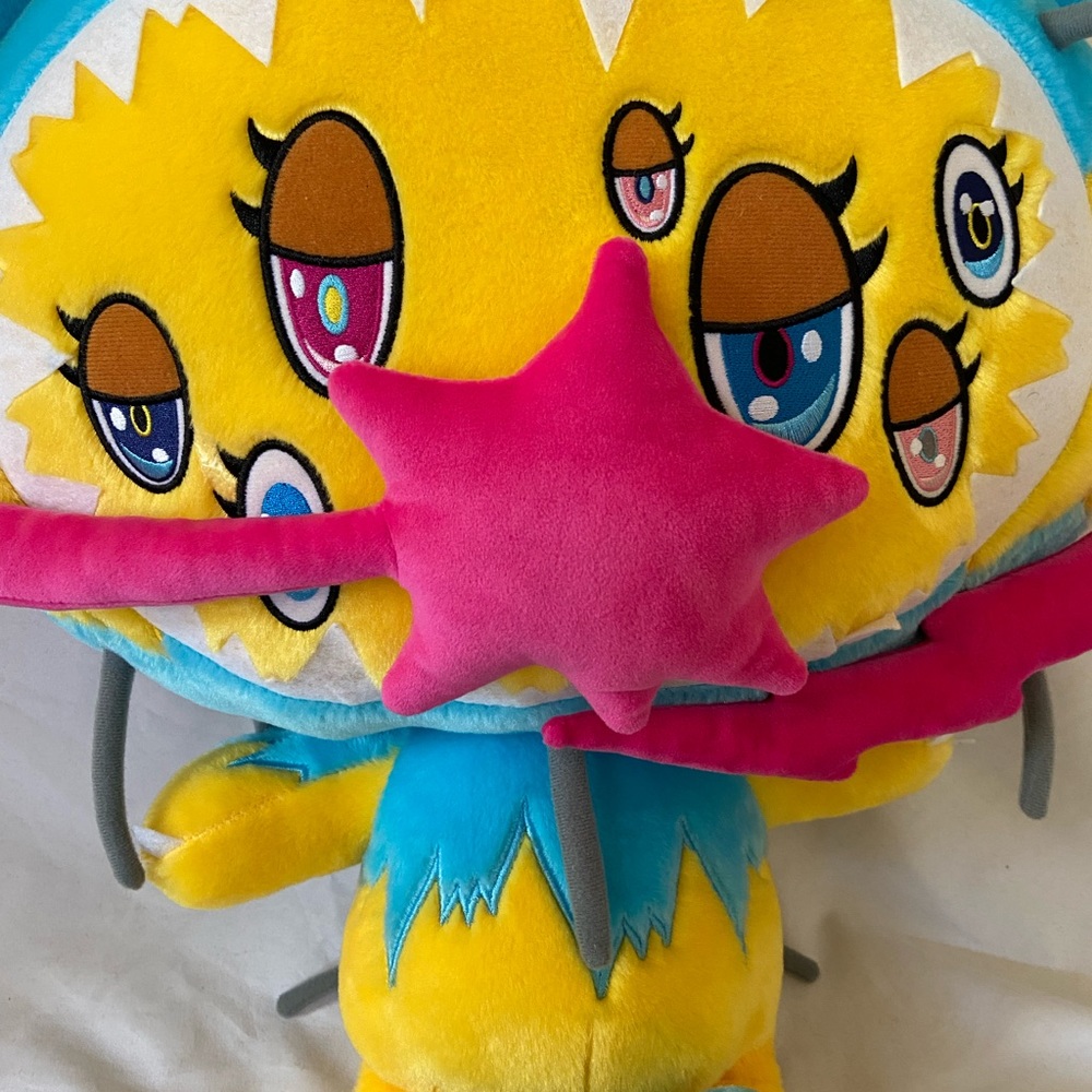 Sukamii The Starboy First Plushy - Picture 5 of 13
